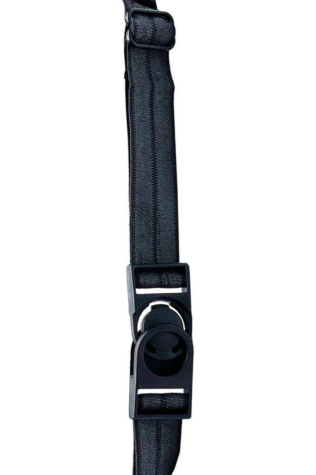 A black elastic with an easy snap off button.